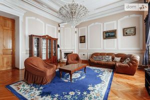 Продается 4-комнатная квартира 205 кв. м в Одессе