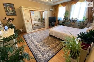 Продається будинок 2 поверховий 200 кв. м з терасою