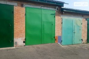 Продається місце в гаражному кооперативі під бус на 36 кв. м