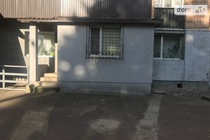 Продається 2-кімнатна квартира 69.5 кв. м у Рівному