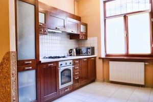 Сдается в аренду 2-комнатная квартира 100 кв. м в Львове
