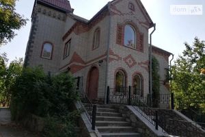 Сдается в аренду дом на 2 этажа 300 кв. м с верандой