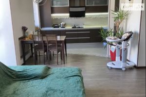 Продается 4-комнатная квартира 160 кв. м в Николаеве