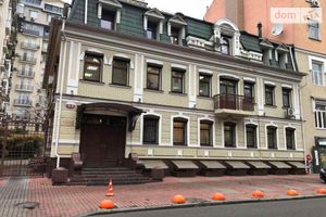 Продається адміністративна будівля 1153 кв.м