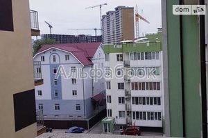 Продается 2-комнатная квартира 60 кв. м в Киеве