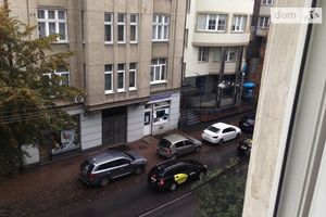 Сдается в аренду нежилое помещение в жилом доме 42 кв. м в 3-этажном здании