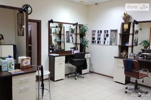 Сдается в аренду объект сферы услуг 76.5 кв. м в 5-этажном здании