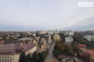 Продается 3-комнатная квартира 88.1 кв. м в Ивано-Франковске