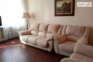 Продается 3-комнатная квартира 90 кв. м в Одессе