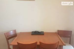 Продается 1-комнатная квартира 64 кв. м в Днепре