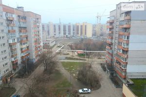 Продается 4-комнатная квартира 93 кв. м в Днепре