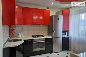 Продается 3-комнатная квартира 79 кв. м в Хмельницком