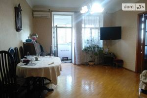 Продається 2-кімнатна квартира 62 кв. м у Одесі
