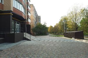 Продается 2-комнатная квартира 81 кв. м в Житомире