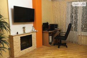 Продается 3-комнатная квартира 100 кв. м в Виннице
