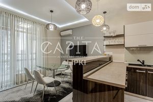 Продается 2-комнатная квартира 82 кв. м в Киеве