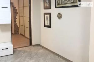 Продається 2-кімнатна квартира 84 кв. м у Тернополі