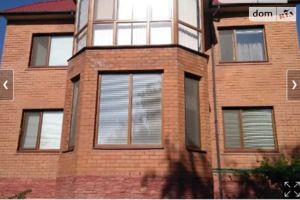 Продается дом на 2 этажа 305 кв. м с бассейном