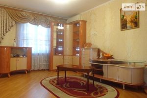 Продається 3-кімнатна квартира 65 кв. м у Кривому Розі