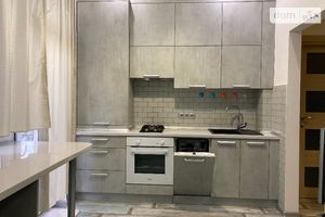 Продається 2-кімнатна квартира 47 кв. м у Одесі
