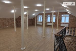 Сдается в аренду объект сферы услуг 450 кв. м в 3-этажном здании