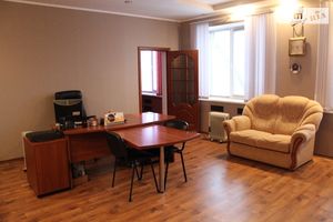 Продається приміщення (частина приміщення) 440 кв. м в 3-поверховій будівлі