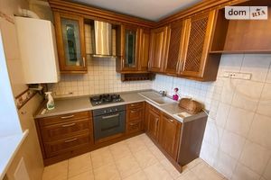 Продается 4-комнатная квартира 74 кв. м в Николаеве