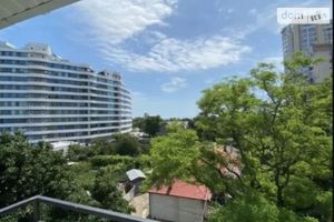 Продається 2-кімнатна квартира 68 кв. м у Одесі