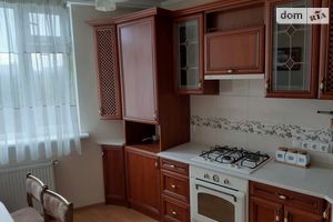 Продается 1-комнатная квартира 45 кв. м в Тернополе