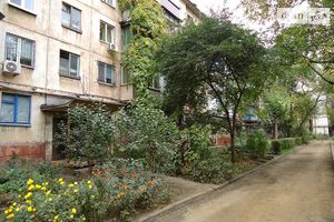 Продається 3-кімнатна квартира 47 кв. м у Кривому Розі
