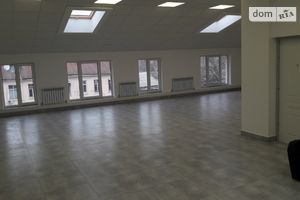 Сдается в аренду торгово-офисный центр 1800 кв.м