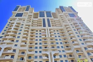 Продається 3-кімнатна квартира 105 кв. м у Одесі