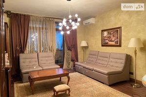 Продается 3-комнатная квартира 98.5 кв. м в Одессе