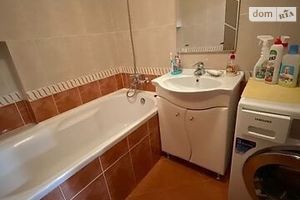 Сдается в аренду 2-комнатная квартира 72 кв. м в Львове