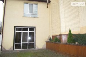 Продается дом на 3 этажа 235 кв. м с гаражом