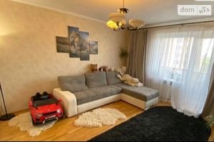 Продается 3-комнатная квартира 67 кв. м в Тернополе