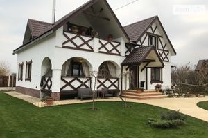 Продається будинок 2 поверховий 240 кв. м з подвалом
