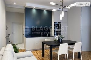 Продается 3-комнатная квартира 81 кв. м в Киеве