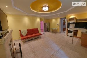 Сдается в аренду 2-комнатная квартира 81 кв. м в Тернополе