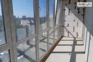 Продається 2-кімнатна квартира 60.2 кв. м у Одесі