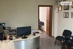 Продається офіс 104 кв. м в бізнес-центрі