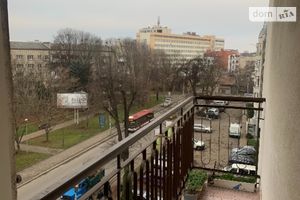 Продається 3-кімнатна квартира 160 кв. м у Івано-Франківську