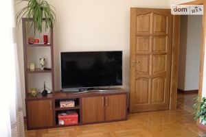 Продается 4-комнатная квартира 114 кв. м в Тернополе