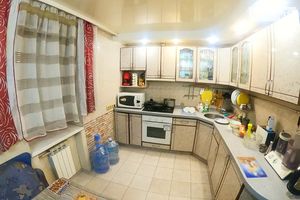 Продается 5-комнатная квартира 110 кв. м в Днепре