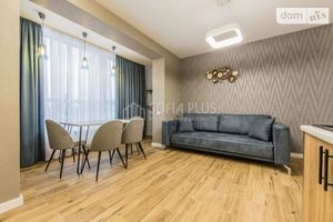 Продается 1-комнатная квартира 60 кв. м в Киеве