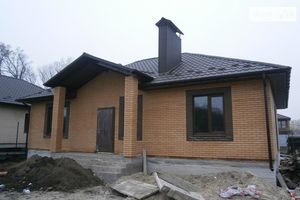 Продается одноэтажный дом 110 кв. м с бассейном