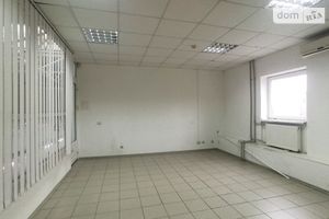 Здається в оренду офіс 24.8 кв. м в торгово-офісному центрі