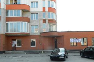 Продається приміщення вільного призначення 123.5 кв. м в 10-поверховій будівлі