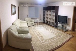 Сдается в аренду 4-комнатная квартира 90 кв. м в Киеве