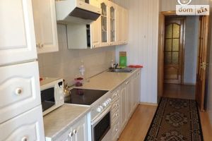 Продается 4-комнатная квартира 138 кв. м в Днепре